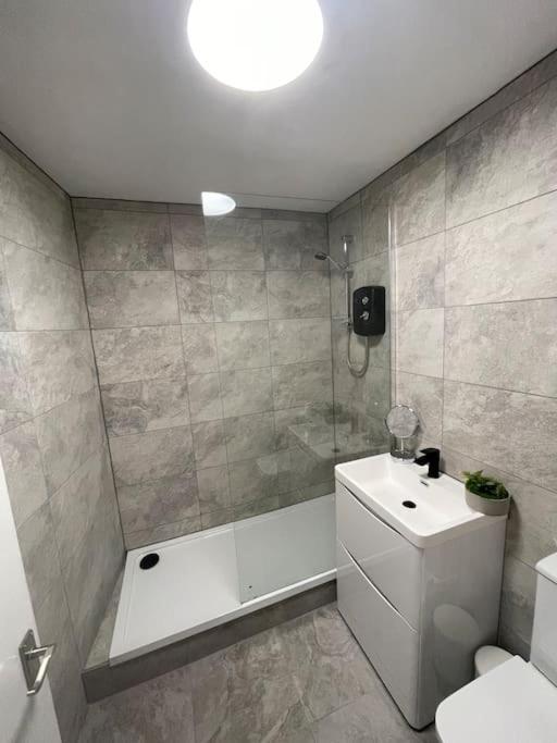 Modern 2 Bedroom City Apartment Glasgow Esterno foto